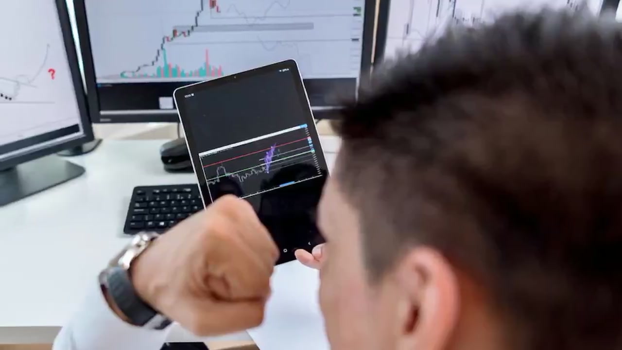 미국 PCE 발표 직후 EUR/USD 외환 스캘핑: 휩소 관망 및 돌파 매매와 롤링자금 운용 전략 동영상 썸네일