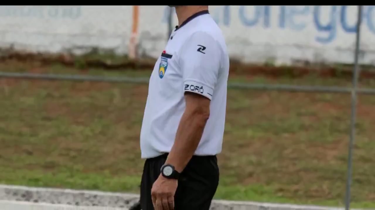 EPL VAR 지연이 페널티킥 성공률에 미치는 심리학적 영향과 실축 역배당 베팅 전략 동영상 썸네일