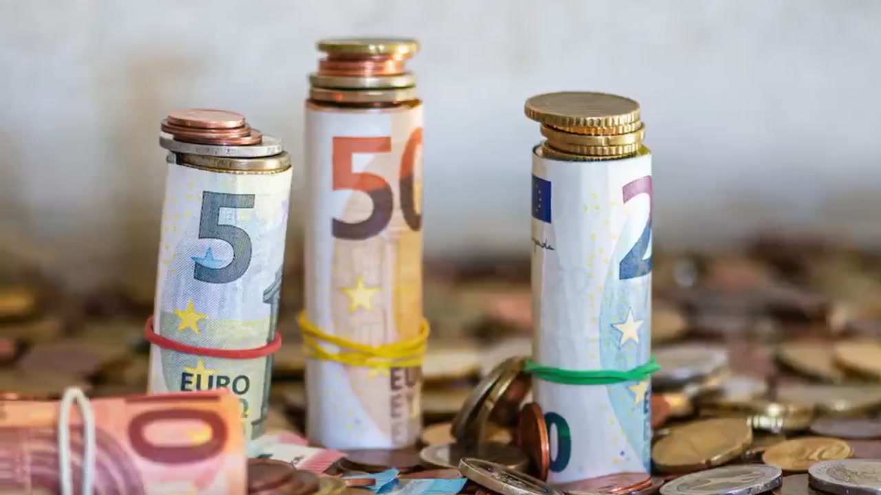 4월 ECB 선제적 금리인하 전망: 유로/달러 패리티 붕괴와 카지노 환전 수수료 절감 기법 동영상 썸네일