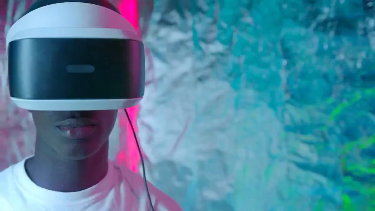 CES 2026 2일차 분석: 빅테크 VR 헤드셋 발표와 P2E 코인 급등에 따른 매도 타이밍 전략 동영상 썸네일