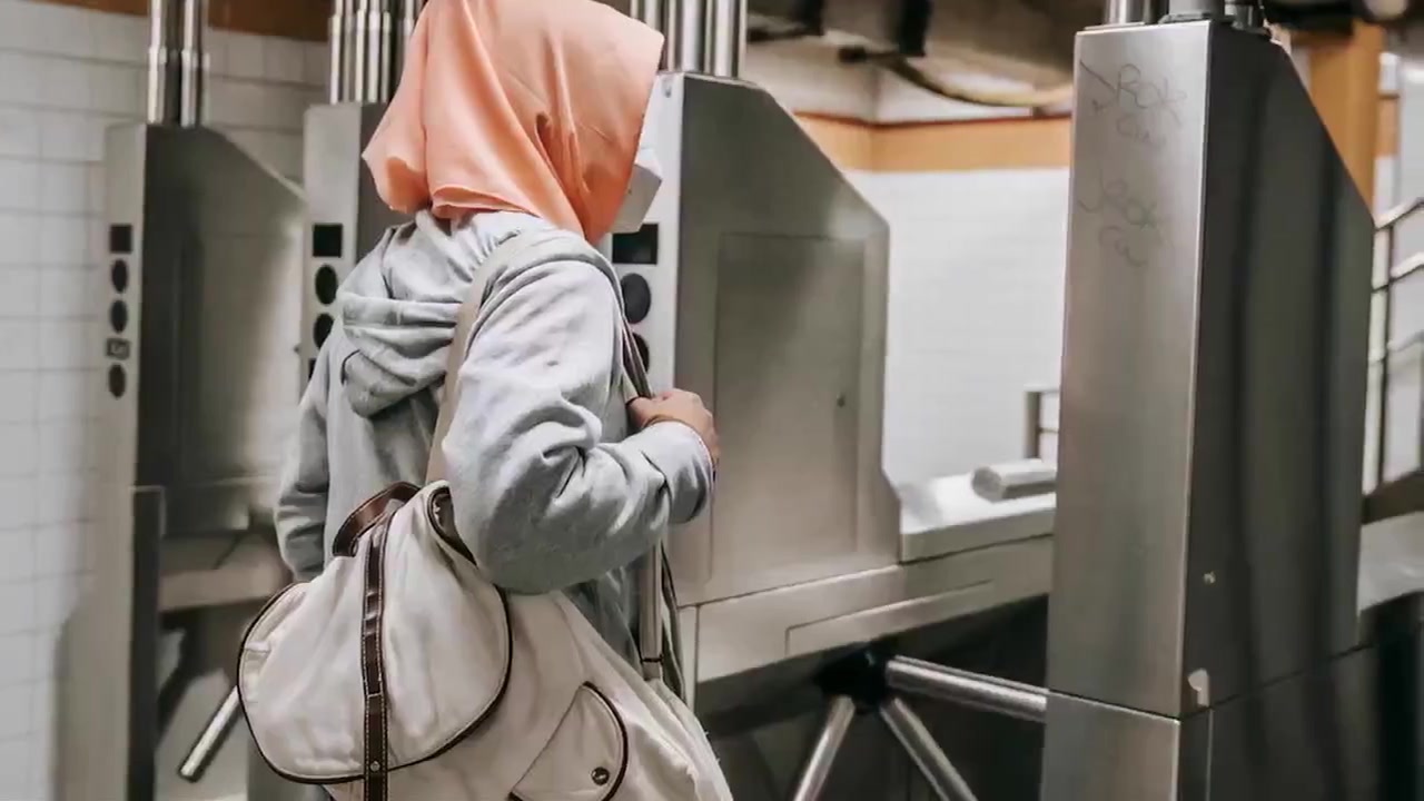 해외 온라인 배팅 사이트 보안 문제와 안전한 카지노 플랫폼 선택 기준 정리 동영상 썸네일
