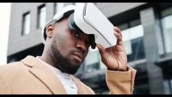 CES 2026: VR/AR 카지노의 혁명과 라이브 딜러의 위기 – 메타버스 배팅 기술 및 관련주 전망